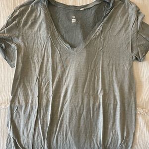Soft short sleeved gray blue shirt
